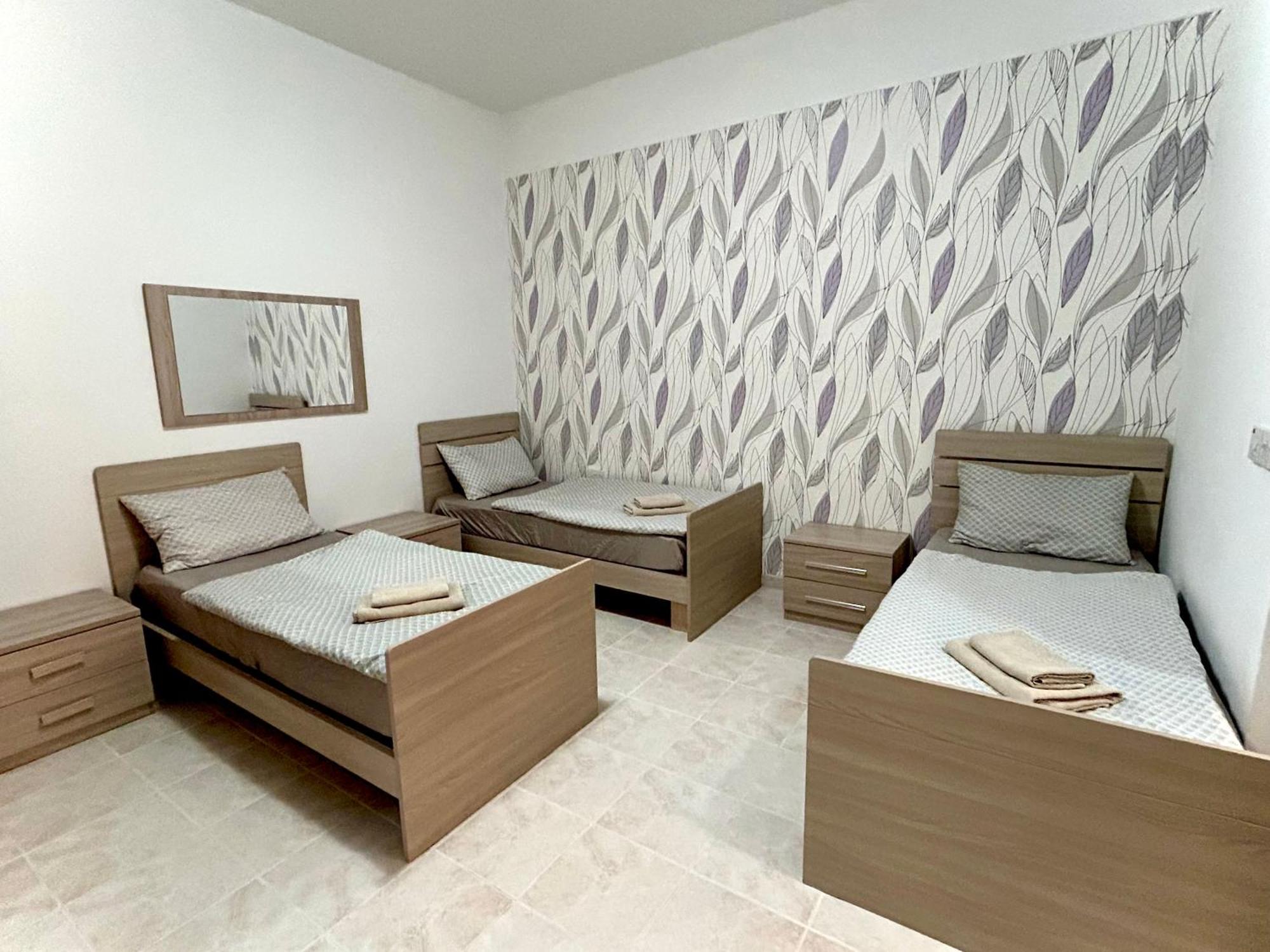 Arzella Apartments Xlendi Esterno foto