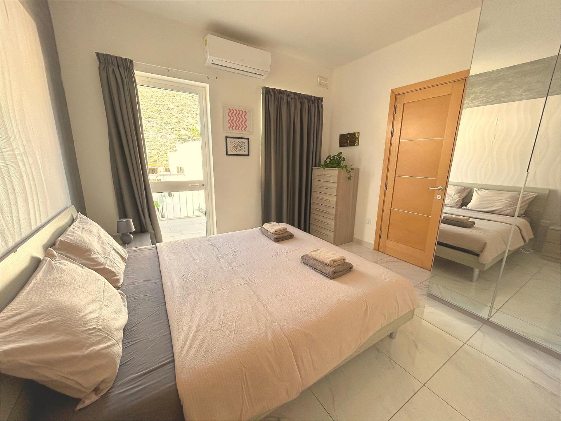 Arzella Apartments Xlendi Esterno foto