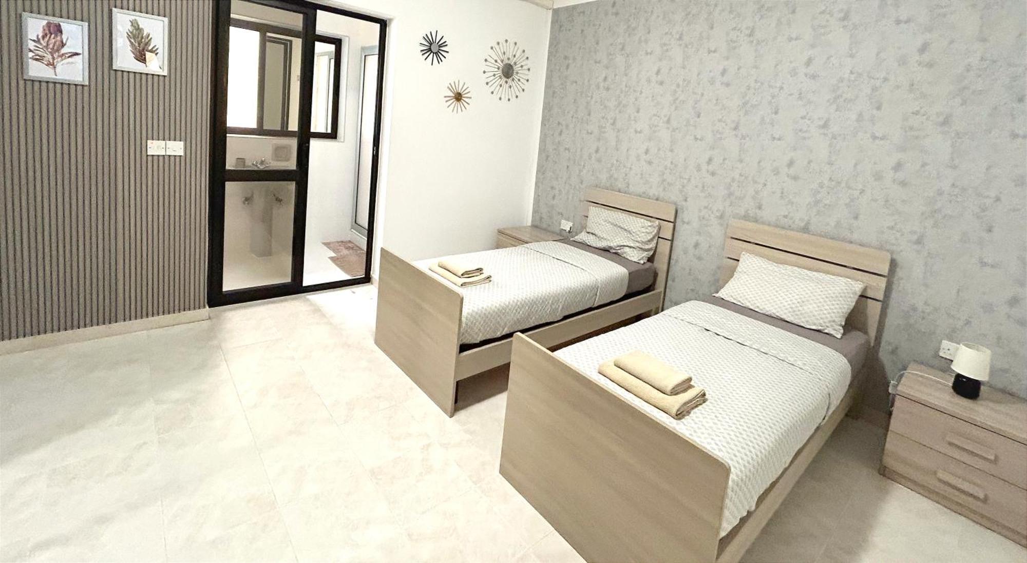 Arzella Apartments Xlendi Esterno foto