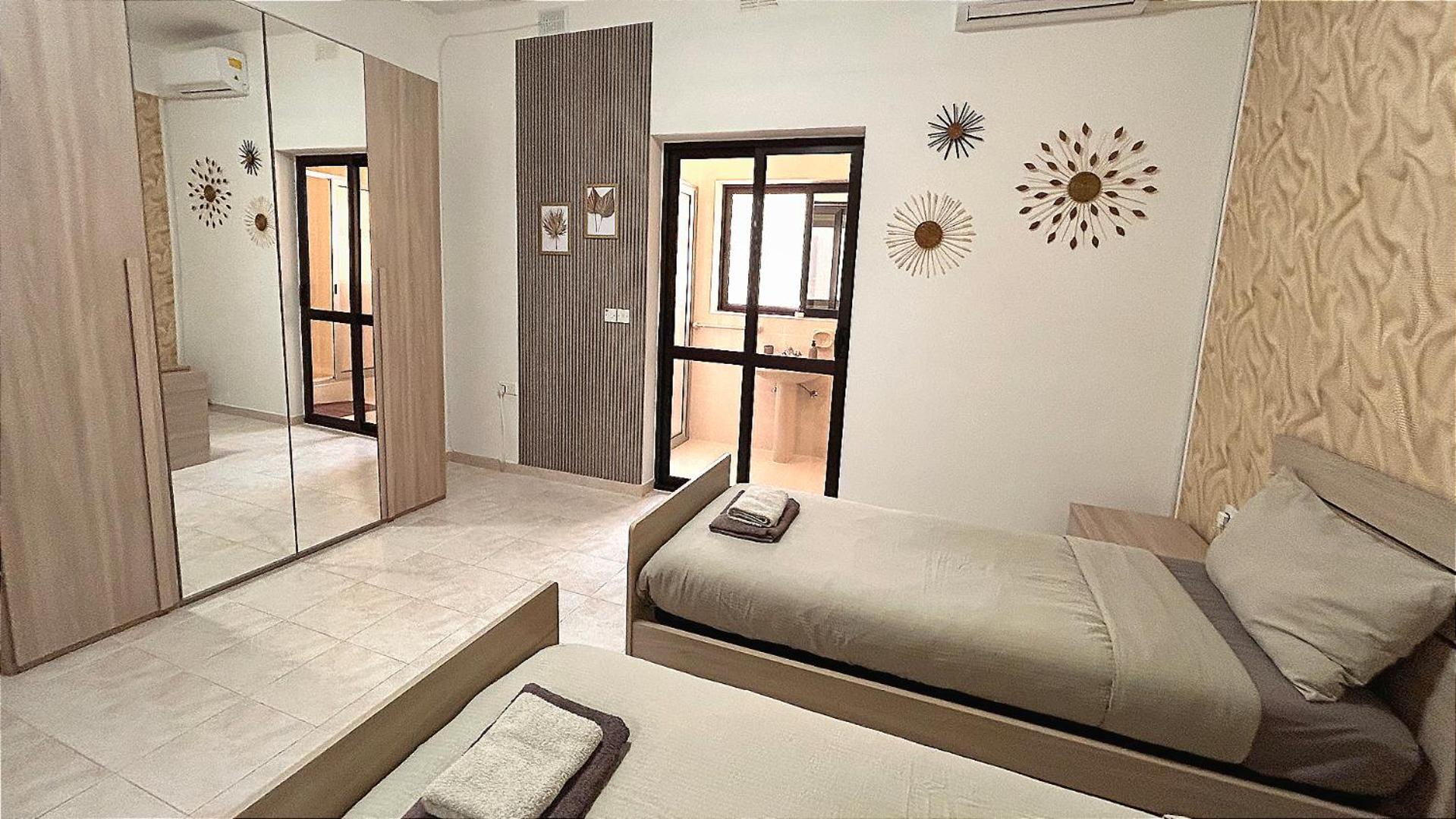 Arzella Apartments Xlendi Esterno foto