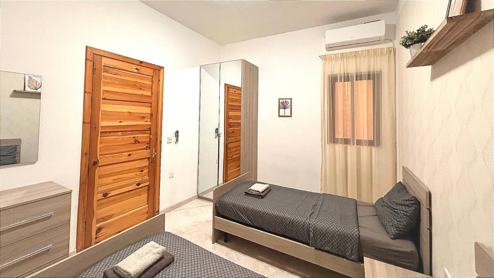 Arzella Apartments Xlendi Esterno foto